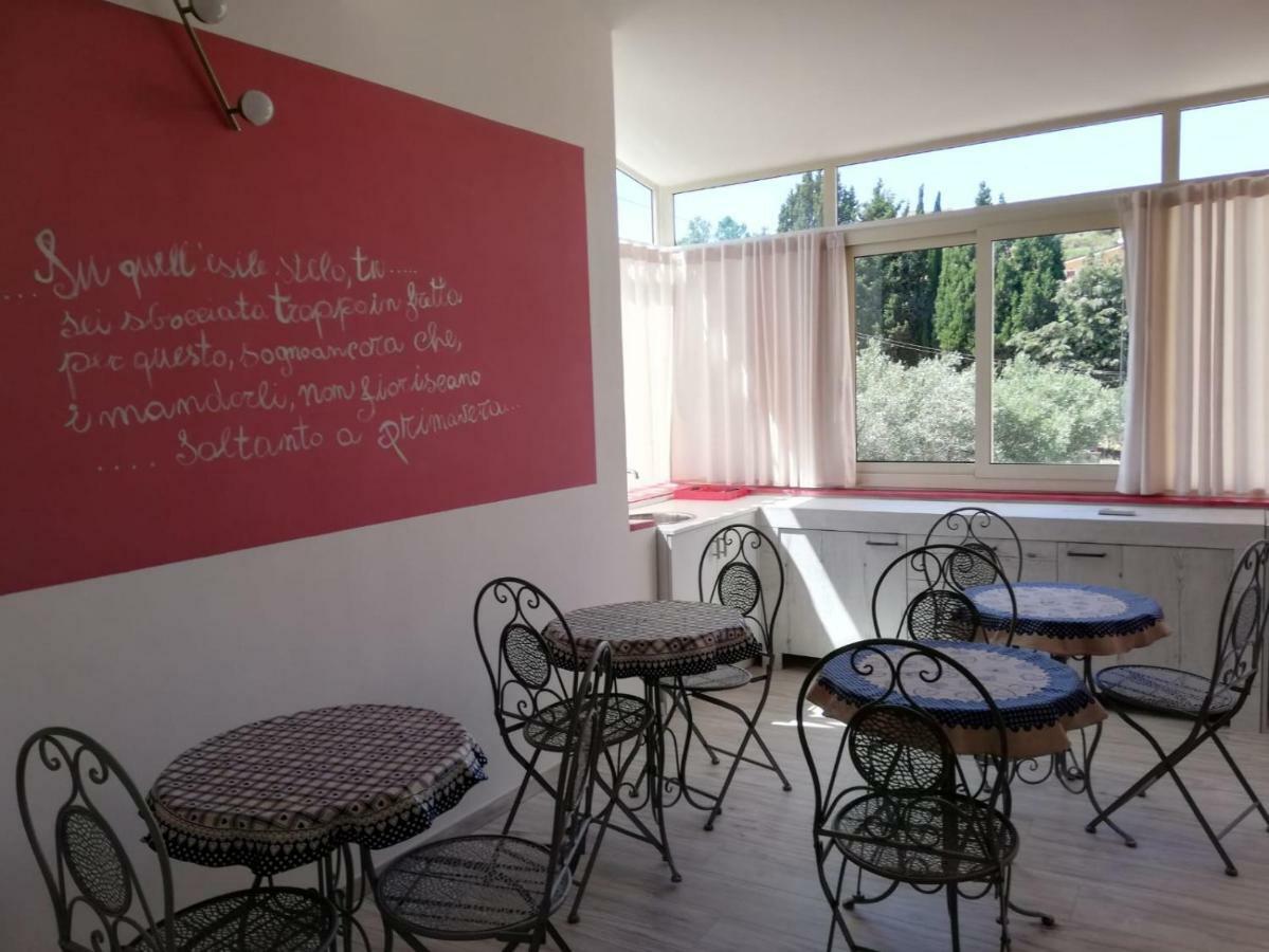 B&B La Collina Dei Poeti Катандзаро Экстерьер фото