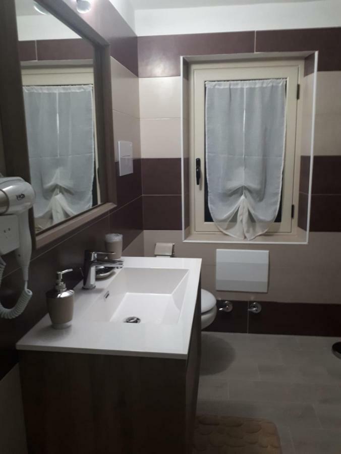 B&B La Collina Dei Poeti Катандзаро Экстерьер фото